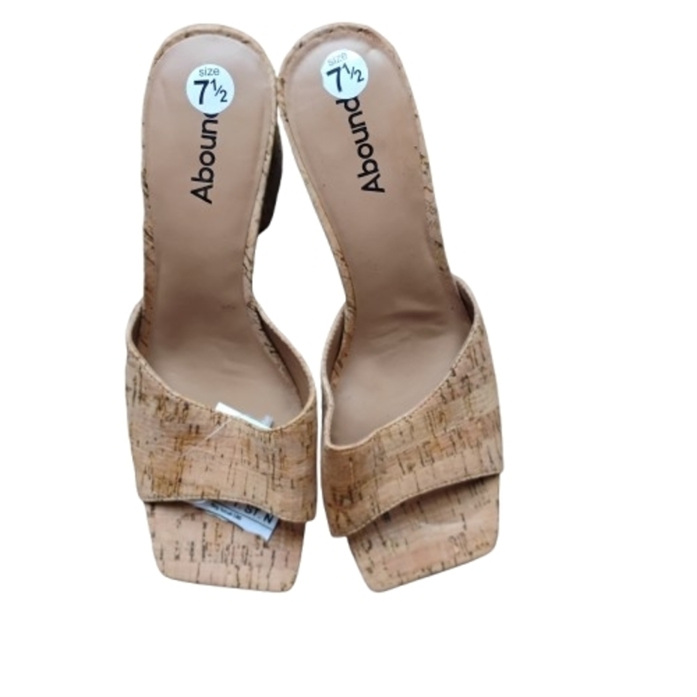 New Abound Erica Cork Block Heel Mule Sandals Size 7.5 Natural Cork Upper Square